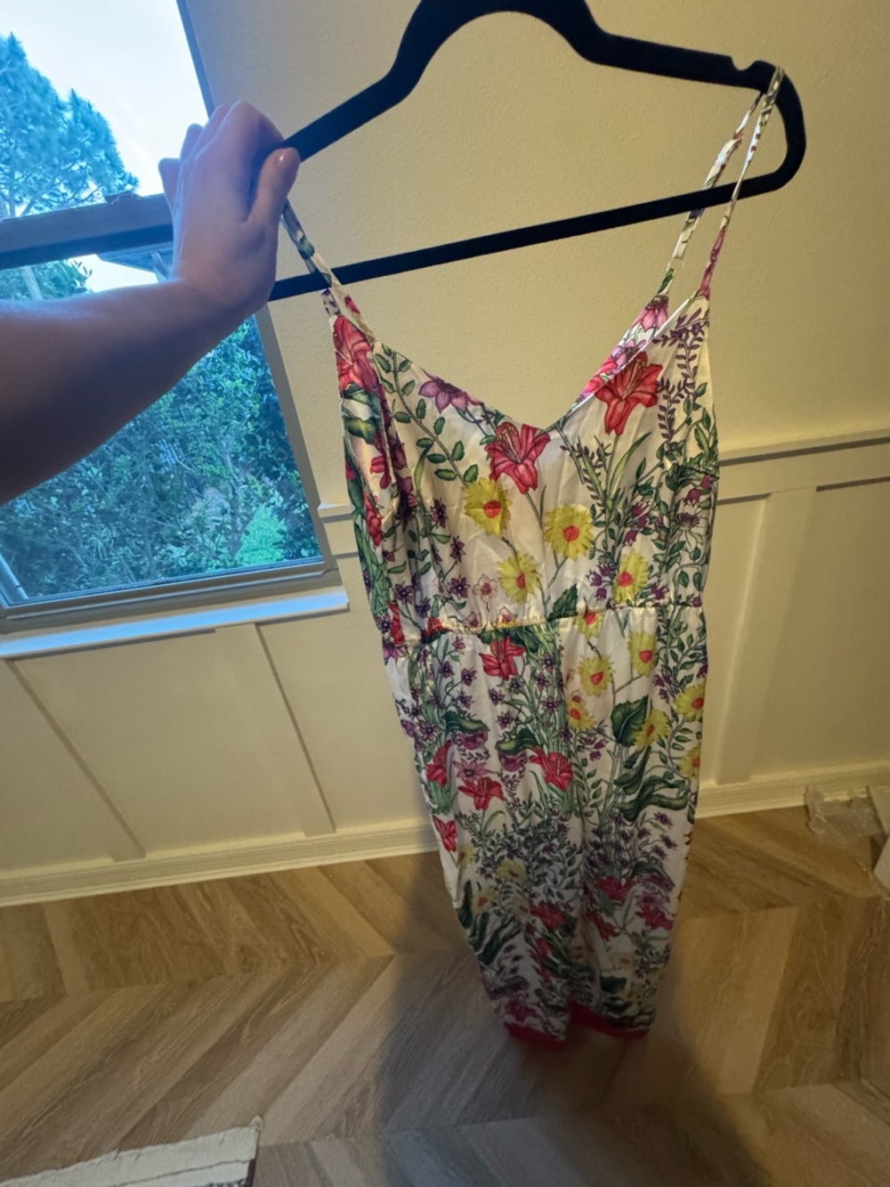 Dazy Floral Jumpsuit Romper | Wide Leg |
Spaghetti Strap | NWT